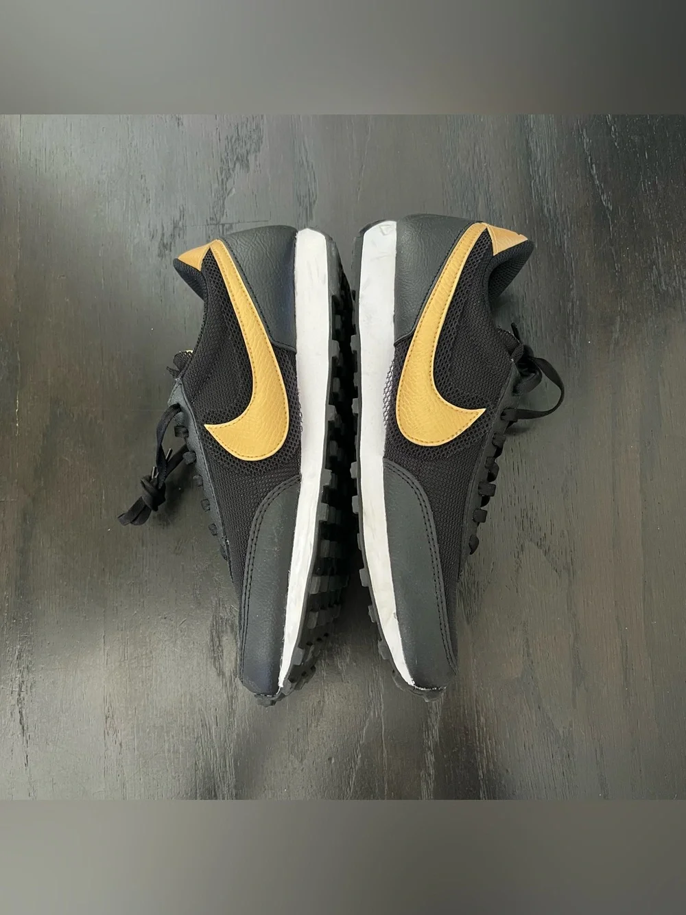 ✔️GUC✔️NIKE Daybreak 'Black Metallic Gold'